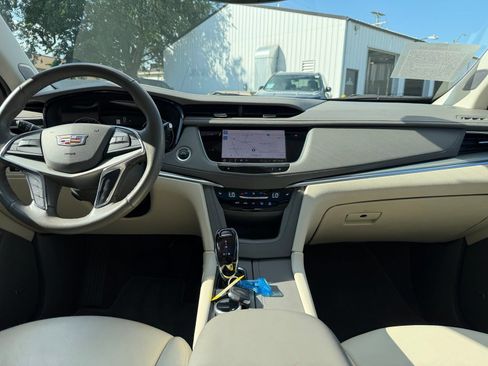 Used 2023 Cadillac XT5 Premium Luxury AWD/4WD image 18
