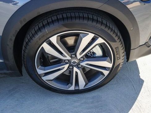 New 2026 Volvo V60 B5 Cross Country Plus w/ Climate Package image 9