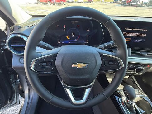 New 2026 Chevrolet Trax LT image 18