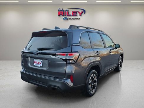 Used 2026 Subaru Forester Premium AWD/4WD image 5