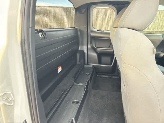 Used 2019 Toyota Tacoma SR RWD image 21