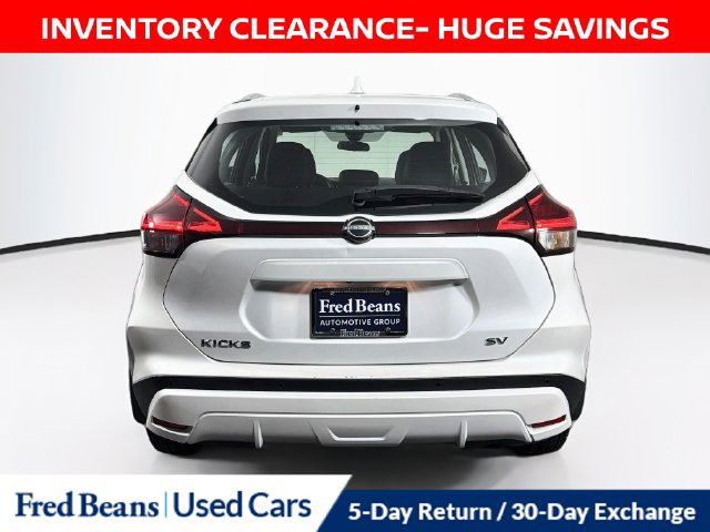 Certified 2023 Nissan Kicks SV FWD image 8