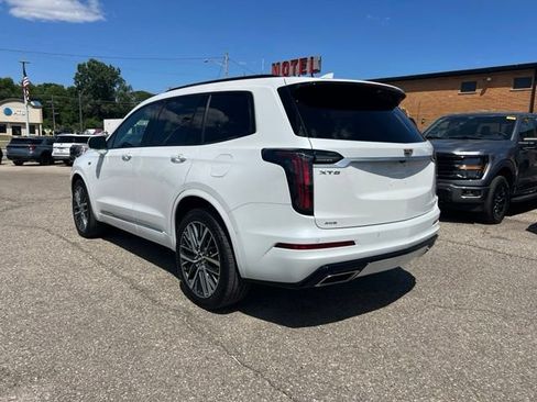 Used 2024 Cadillac XT6 Sport w/ Technology Package AWD/4WD image 5