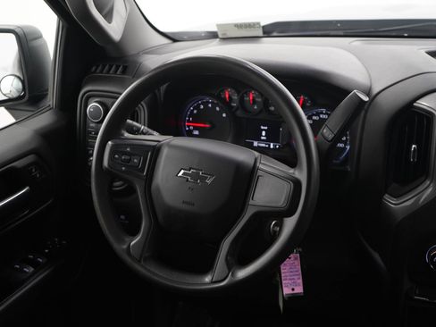 Used 2019 Chevrolet Silverado 1500 Custom Trail Boss AWD/4WD image 14