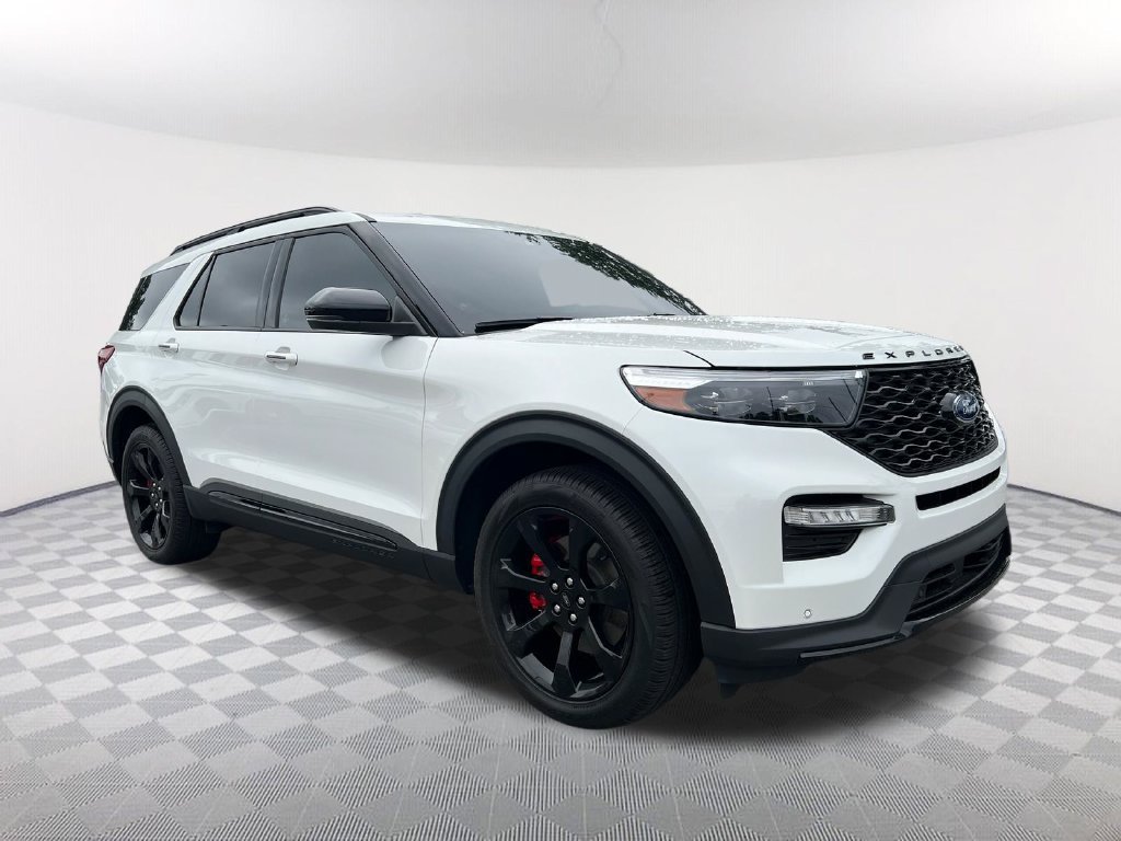 Used 2024 Ford Explorer ST w/ Equipment Group 401A AWD/4WD image 3