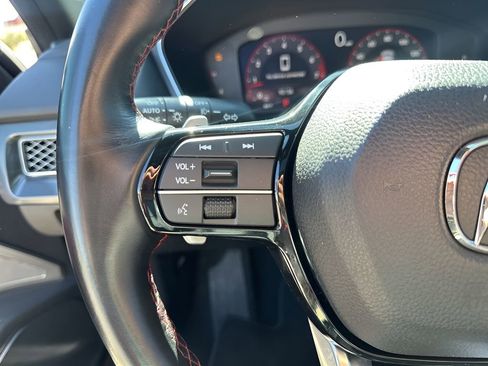 Used 2023 Acura Integra A-Spec image 29