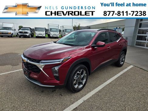 New 2025 Chevrolet Trax LT w/ Driver Confidence Package image 3