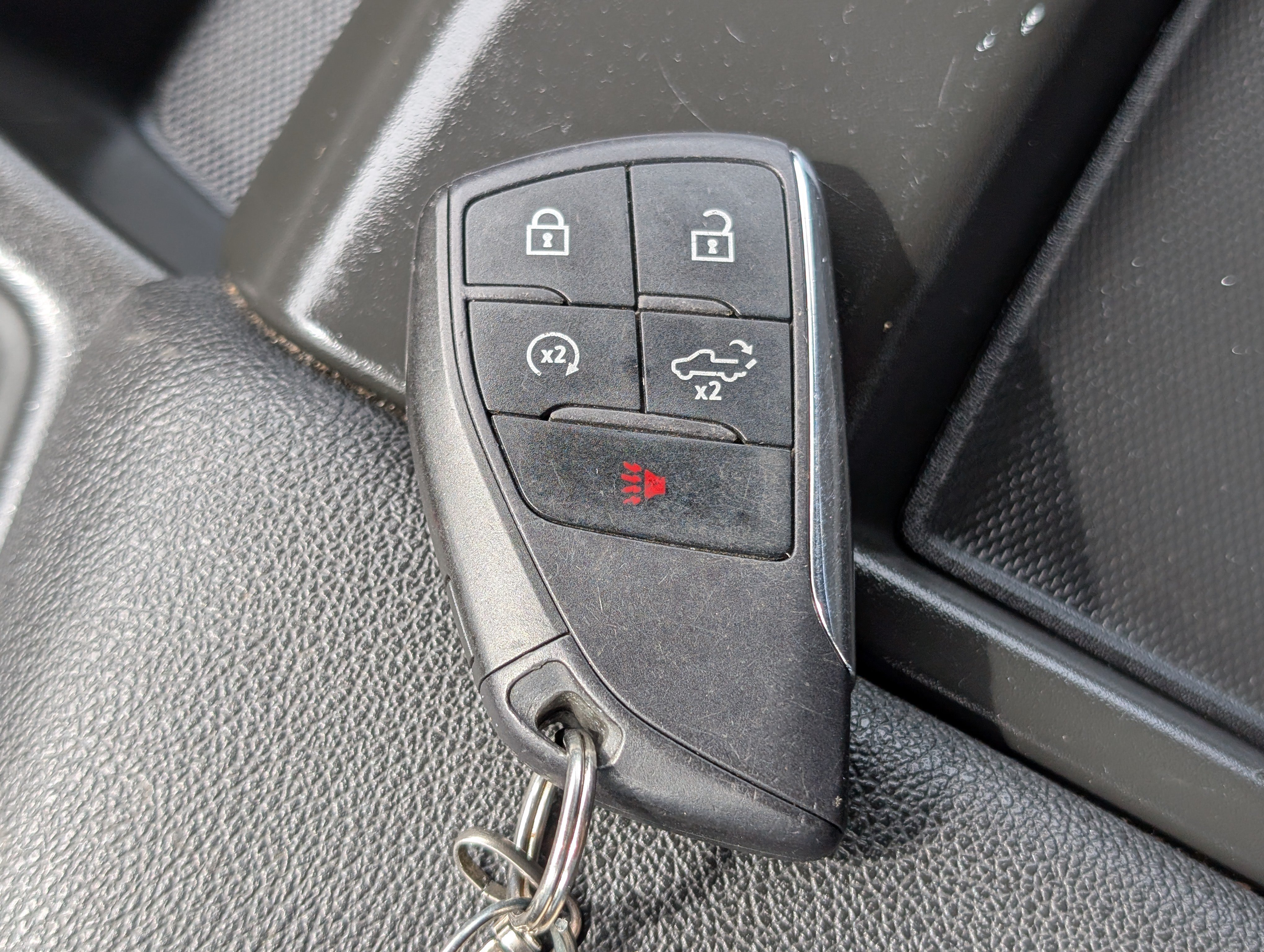 Used 2023 Chevrolet Silverado 1500 LT AWD/4WD image 28