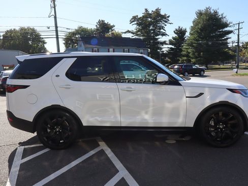 Used 2023 Land Rover Discovery S AWD/4WD image 5