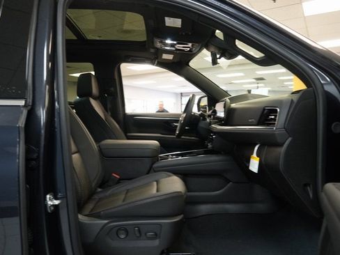New 2026 Chevrolet Tahoe High Country AWD/4WD image 28