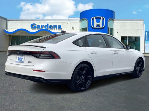 Used 2025 Honda Accord Sport image 6