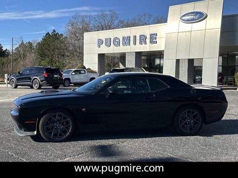 Used 2019 Dodge Challenger R/T Scat Pack w/ Shaker Package image 4