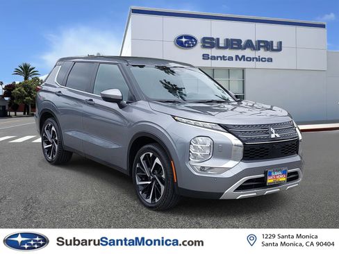 Used 2024 Mitsubishi Outlander SE AWD/4WD image 1