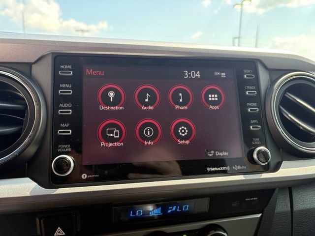 Used 2022 Toyota Tacoma SR5 AWD/4WD image 17