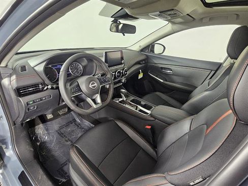 New 2025 Nissan Sentra SR w/ SR Premium Package image 25