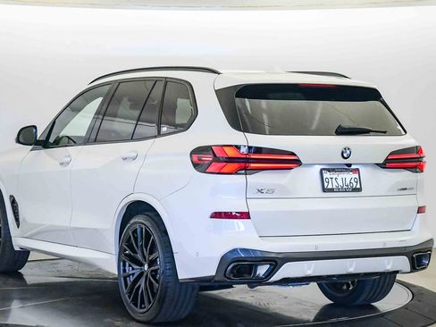 Used 2026 BMW X5 sDrive40i w/ M Sport Package image 2