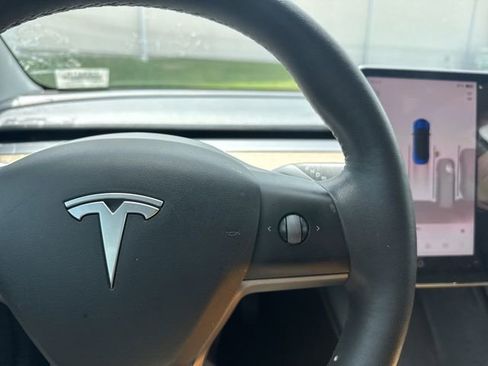 Used 2022 Tesla Model 3 Long Range AWD/4WD image 12