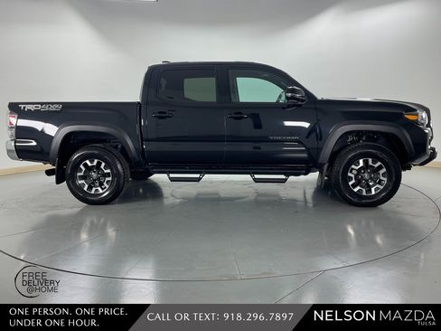 Used 2022 Toyota Tacoma TRD Off-Road image 5