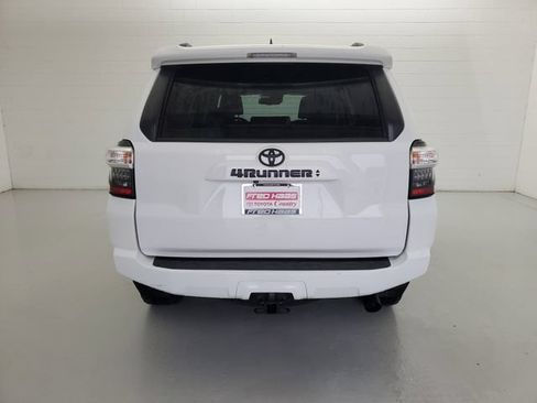 Used 2023 Toyota 4Runner SR5 Premium w/ Moonroof Package RWD image 6