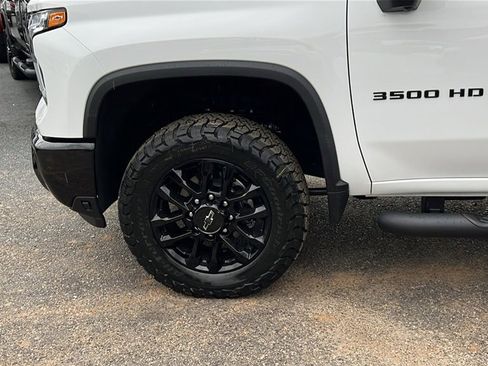 New 2026 Chevrolet Silverado 3500 LTZ w/ LTZ Plus Package image 9