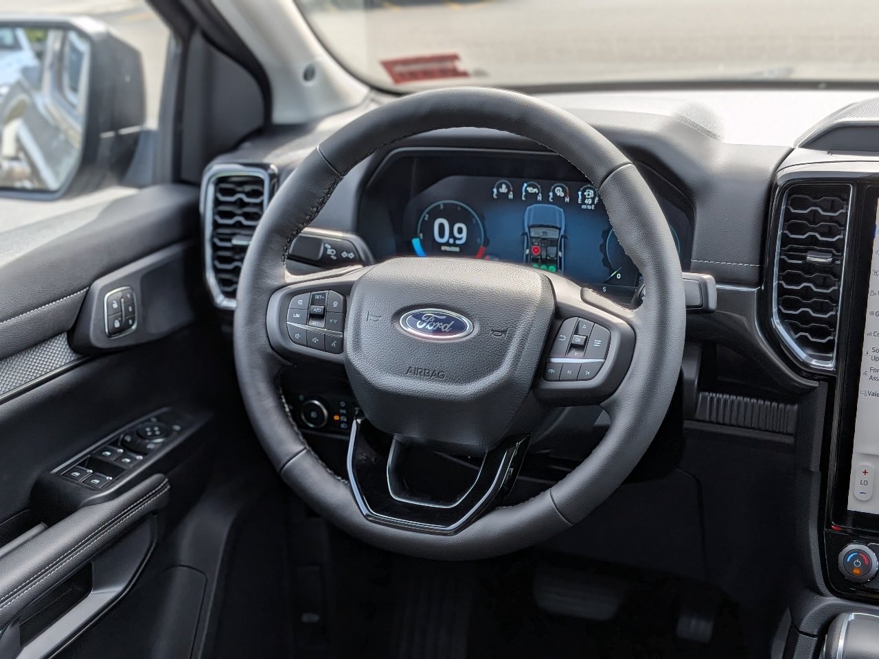 New 2026 Ford Ranger Lariat w/ FX4 Off-Road Package AWD/4WD image 17