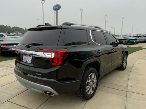 Used 2020 GMC Acadia SLT image 4