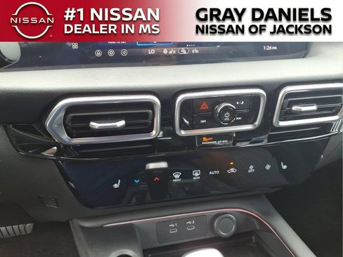 New 2026 Nissan Sentra SV w/ SV Convenience Package FWD image 17