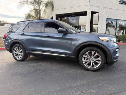 Used 2020 Ford Explorer XLT w/ Equipment Group 202A RWD image 12