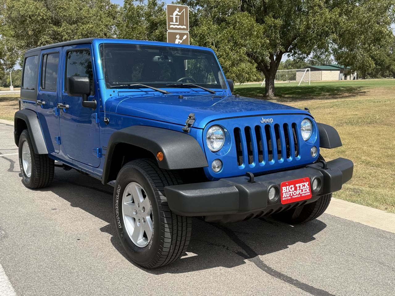 Used 2016 Jeep Wrangler Unlimited Sport w/ Quick Order Package 24S AWD/4WD image 2
