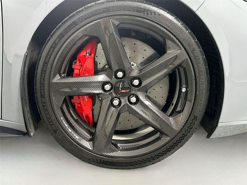 Used 2025 Chevrolet Corvette E-Ray w/ Battery Protection Package AWD/4WD image 14