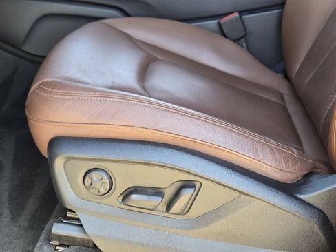 Used 2018 Audi Q7 3.0T Prestige image 28