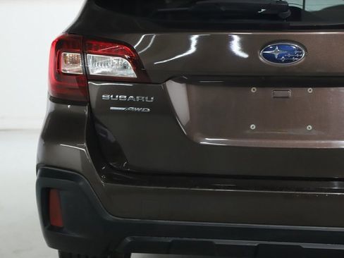 Used 2019 Subaru Outback 2.5i Premium image 44