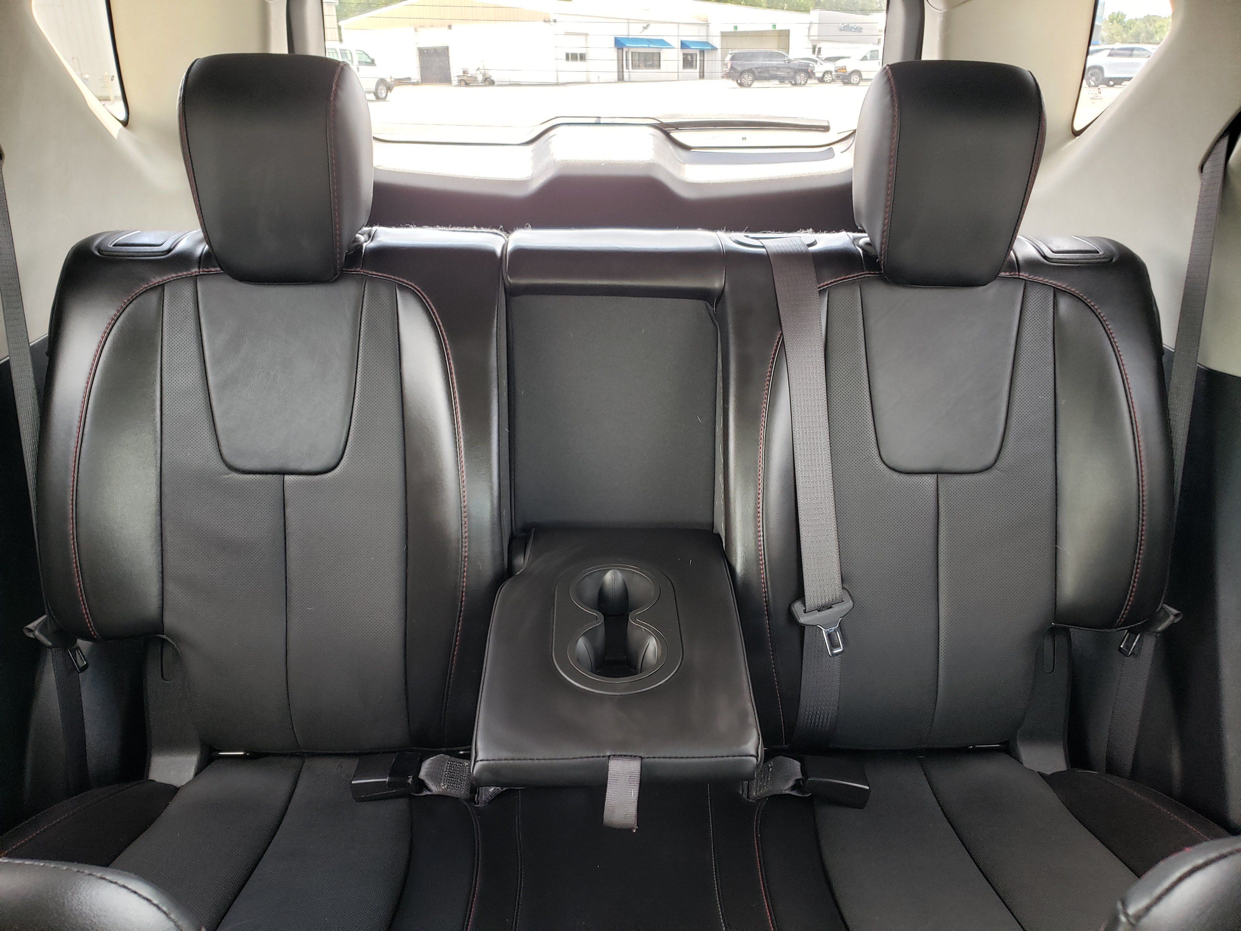 Used 2016 Chevrolet Equinox LTZ w/ Enhanced Convenience Package FWD image 29