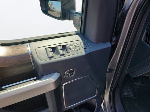 Used 2022 Ford F250 Lariat AWD/4WD image 22