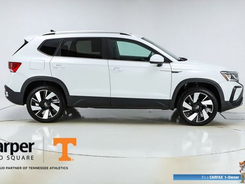 Used 2024 Volkswagen Taos SEL image 49