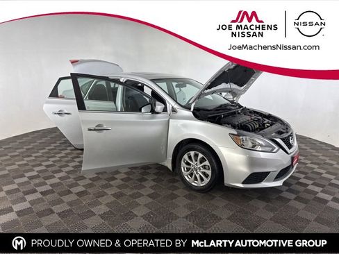 Used 2016 Nissan Sentra SV w/ Style Package image 12