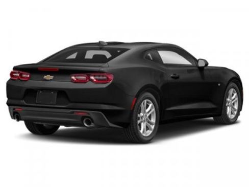 Used 2021 Chevrolet Camaro LT w/ RS Package image 2