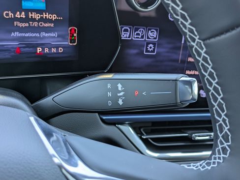 Used 2026 Chevrolet Equinox EV LT w/ LPO, All-Weather Mat Package image 19