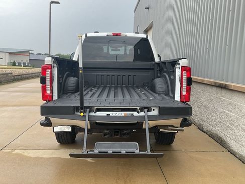 Used 2023 Ford F350 Lariat w/ Lariat Ultimate Package image 24