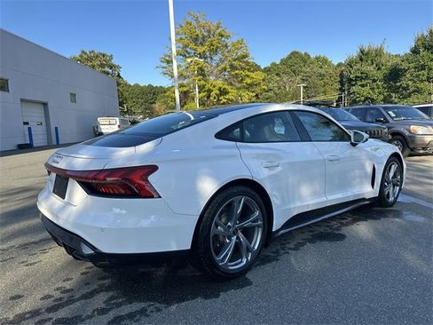 Used 2022 Audi e-tron GT Premium Plus image 5