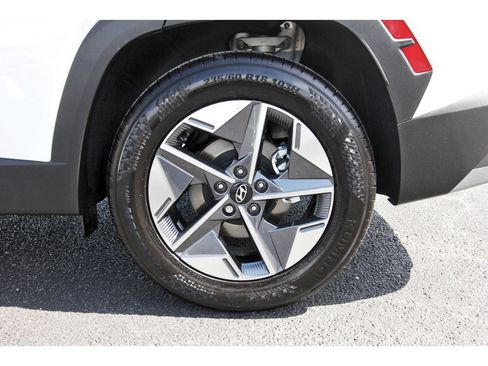 Used 2026 Hyundai Tucson SEL FWD image 32