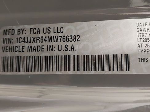 Used 2021 Jeep Wrangler Unlimited Rubicon 4xe w/ Cold Weather Group image 34