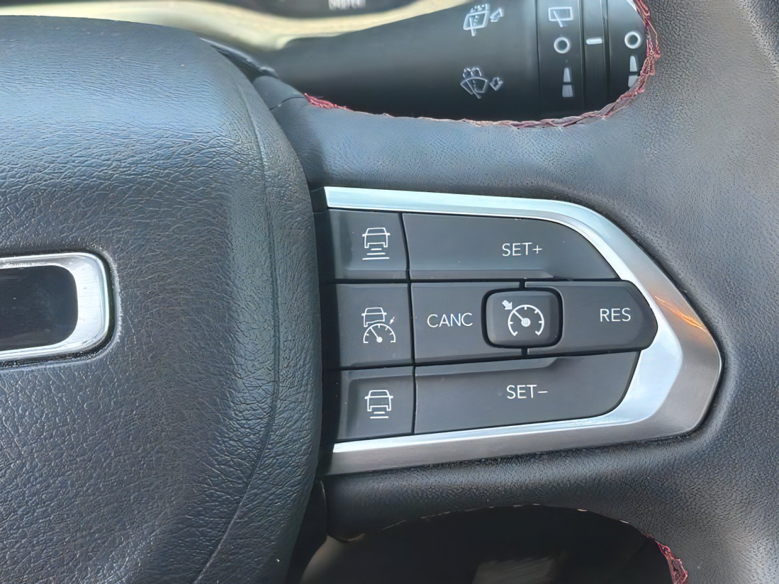 Certified 2024 Jeep Compass Trailhawk AWD/4WD image 13