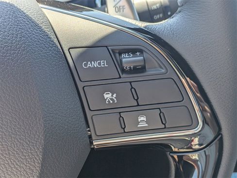 New 2025 Mitsubishi Eclipse Cross SEL image 30