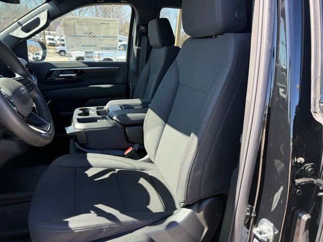 New 2025 Chevrolet Tahoe 4WD w/ 1FL Safety Package image 5