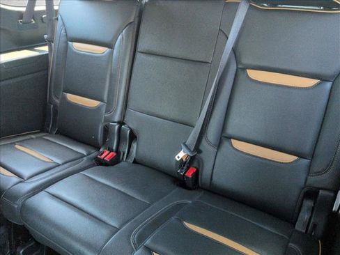 Used 2022 GMC Yukon XL AT4 AWD/4WD image 27