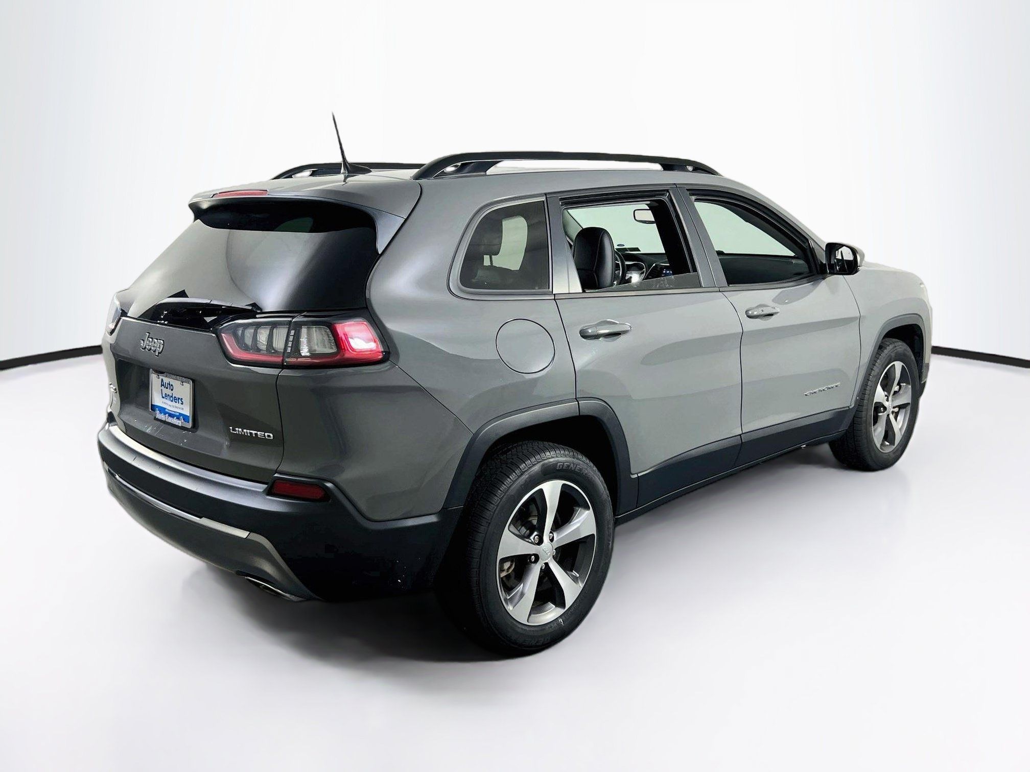 Used 2022 Jeep Cherokee Limited AWD/4WD image 5