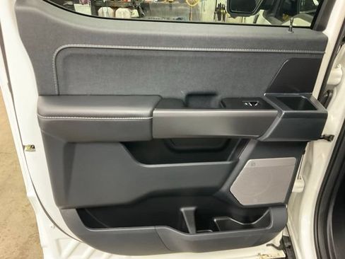Used 2025 Ford F150 Lariat AWD/4WD image 12