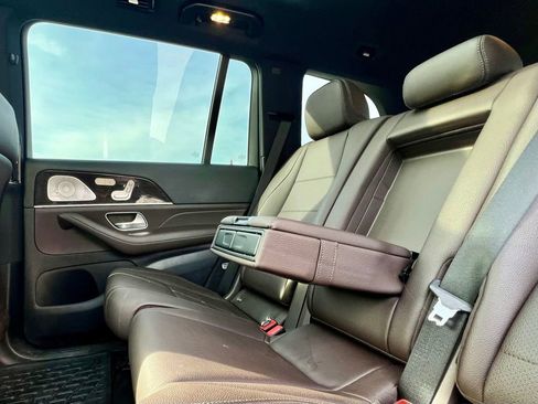 Used 2022 Mercedes-Benz GLS 450 4MATIC image 14