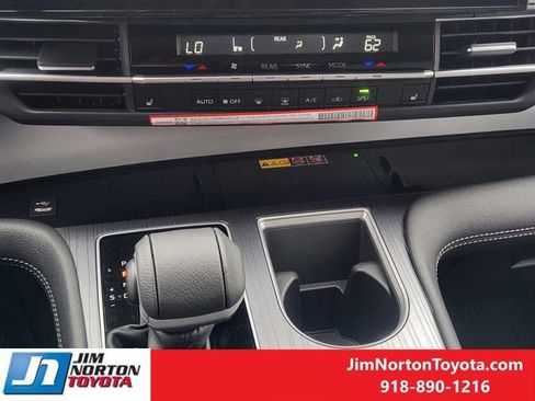 New 2026 Toyota Sienna XLE FWD image 16
